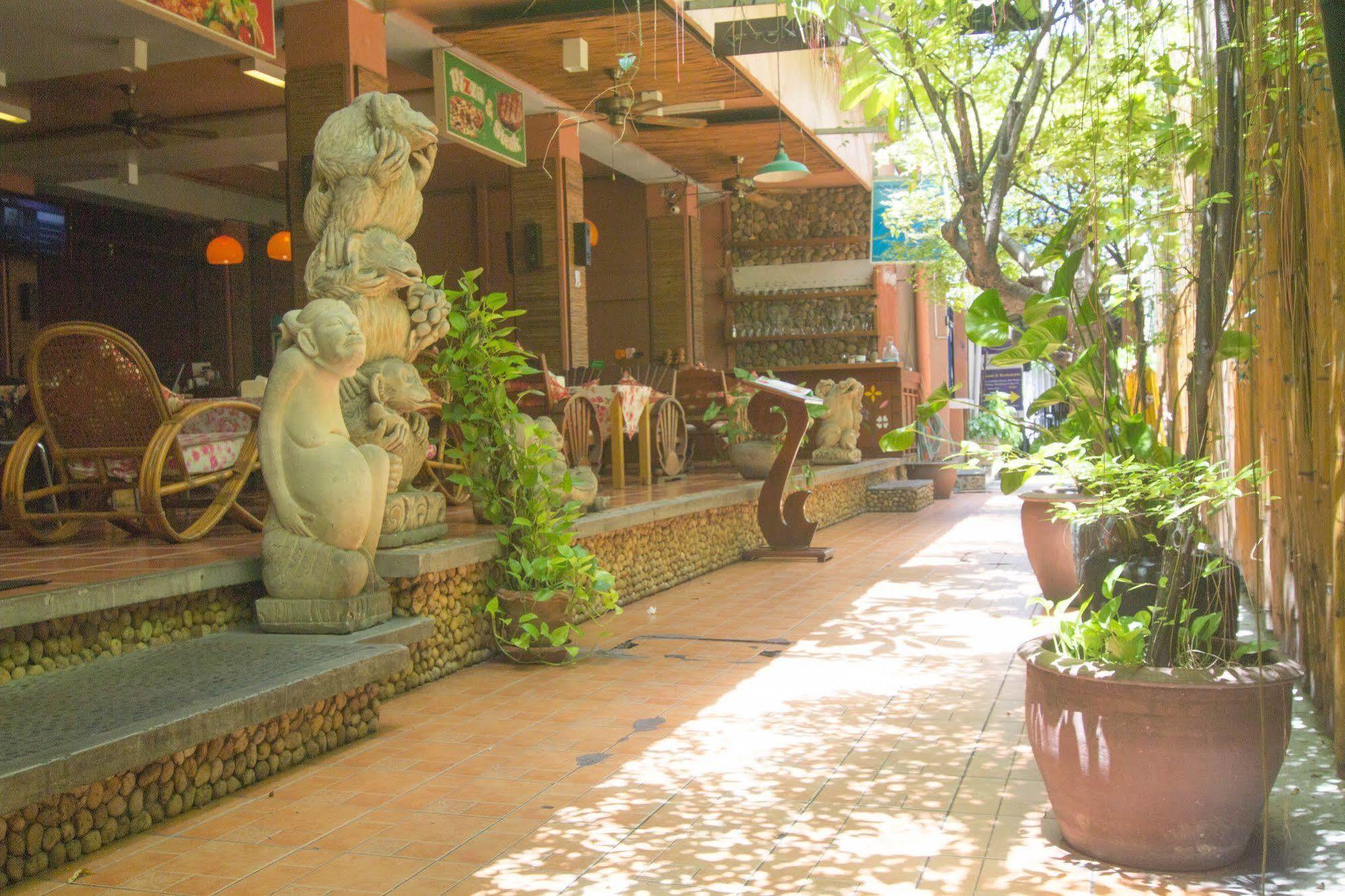 Khaosan Holiday Bangkok Exterior photo